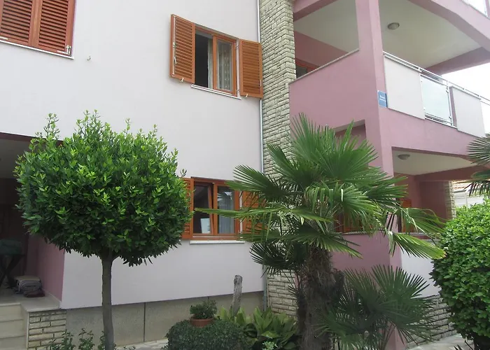 Апартаменты Karlo & Ema