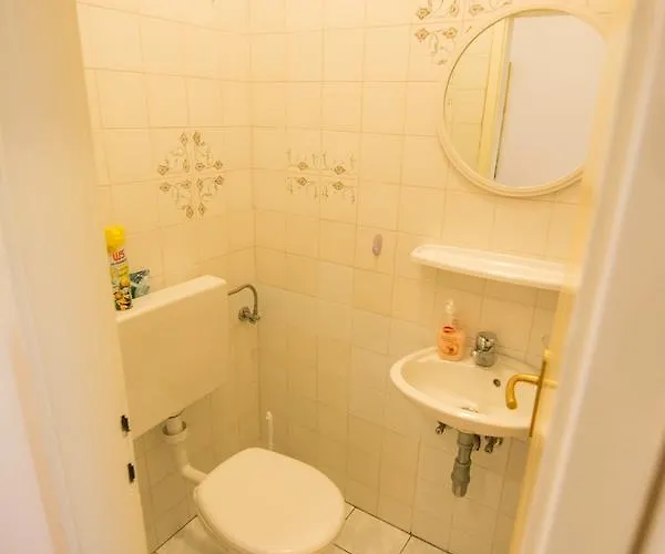 Apartman Karlo & Ema Biograd Na Moru